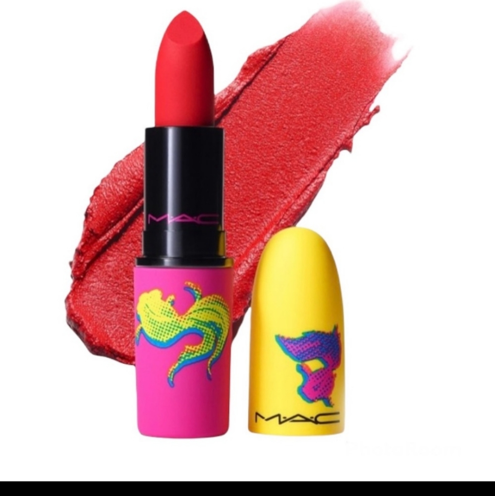 Mac moon masterpiece powder kiss lipstick